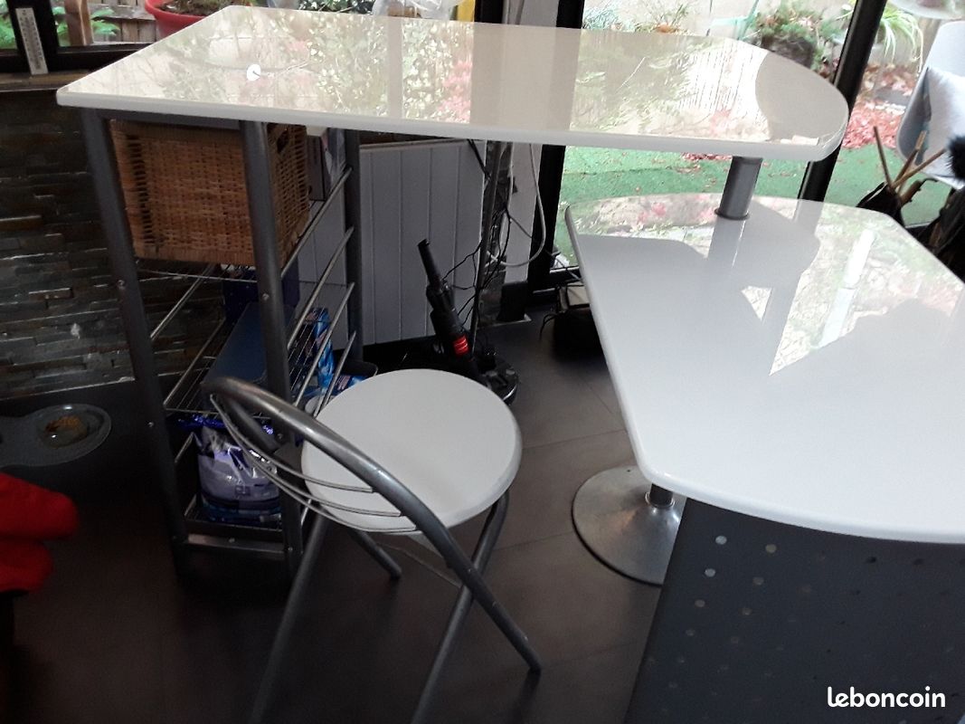 Table haute et plateau pivotant avec rangements et tabouret (image 2)