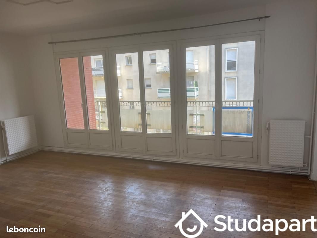 Appartement 3 pièces 75 m² · à Fontaine · 75 m² · 850 €
