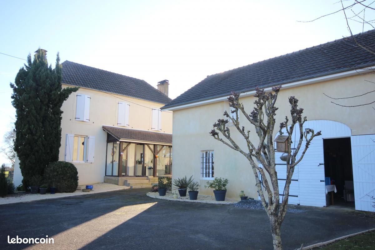 Ferme 6 pièces 220 m² - Aire-sur-l'Adour 40800 (image principale 0)