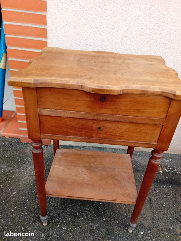 Table de couture (image 2)