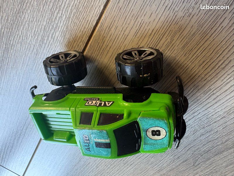 Lot véhicules 4x4 monster trucks hot wheel et autres (image 7)