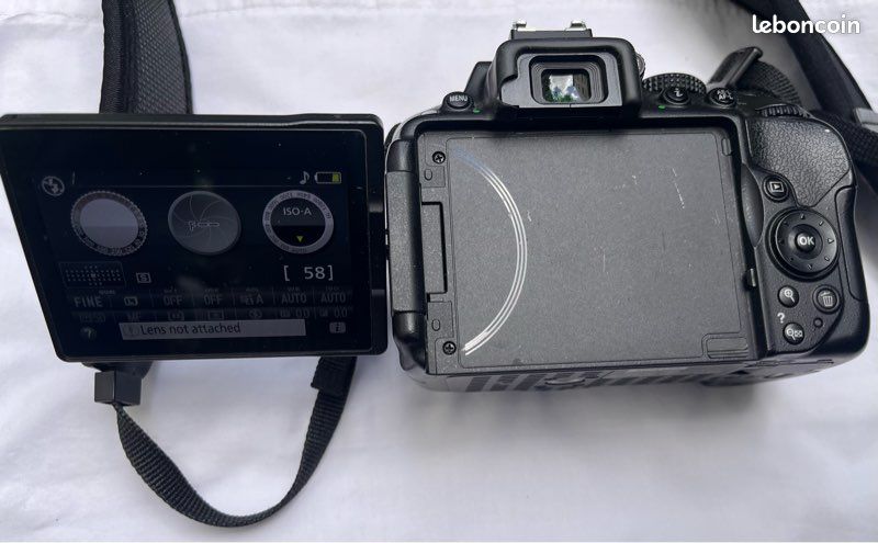 Nikon D5300 + 2 objectifs + accessoires (image 4)
