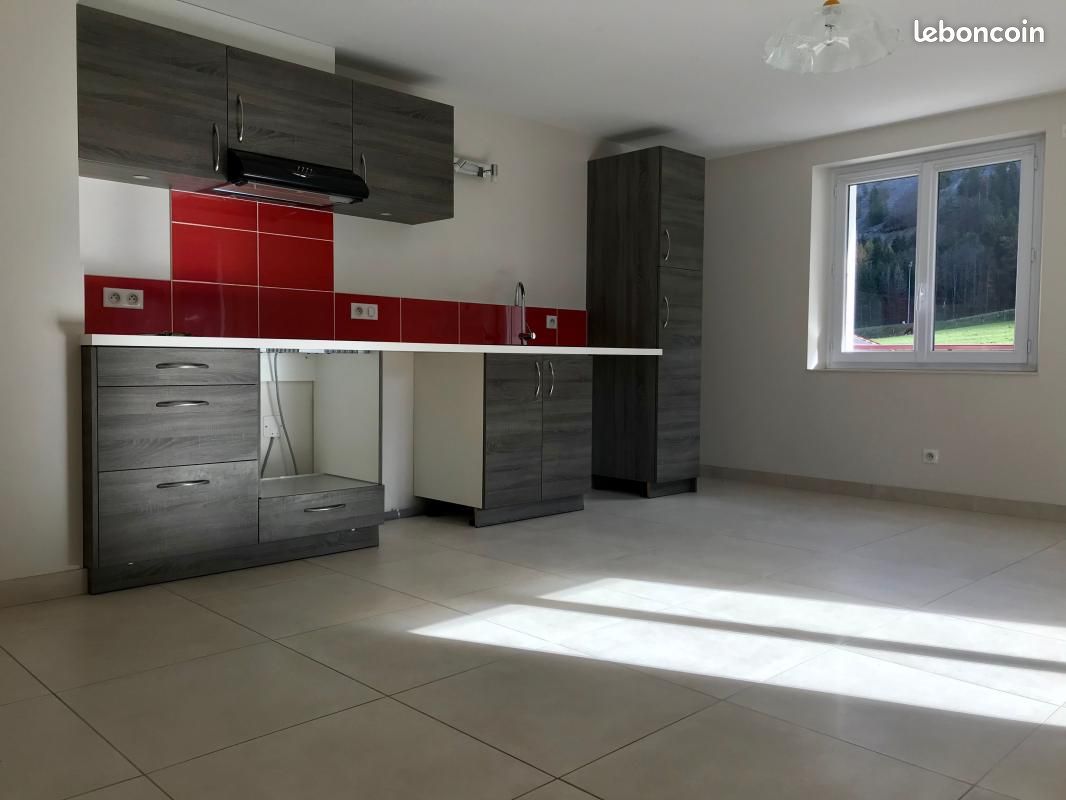 Appartement 1 pièce 39 m² · à Glières-Val-de-Borne · 39 m² · 675 €/mois