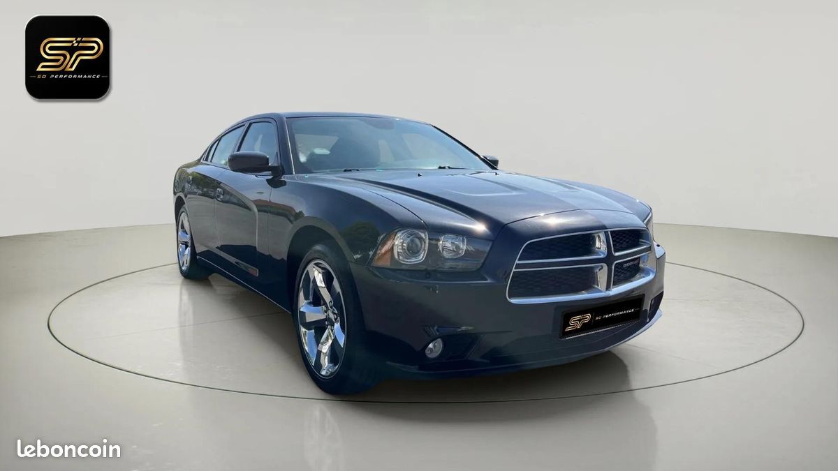 Dodge CHARGER SXT * V6 3.6 * 296 ch * BVA * Caméra * Toit Ouvrant (image 1)
