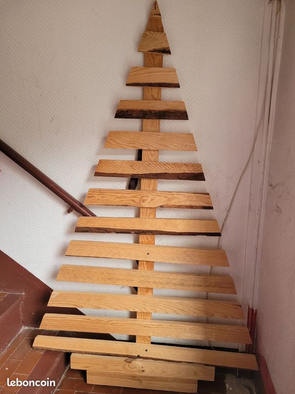 Sapin de Noël en Bois Massif 1m80 (image 1)