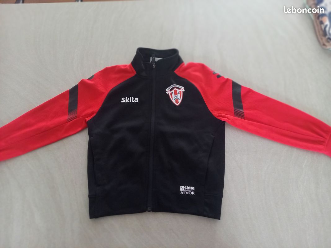 Lot de plus de 25 vêtements garçon ans Vêtements