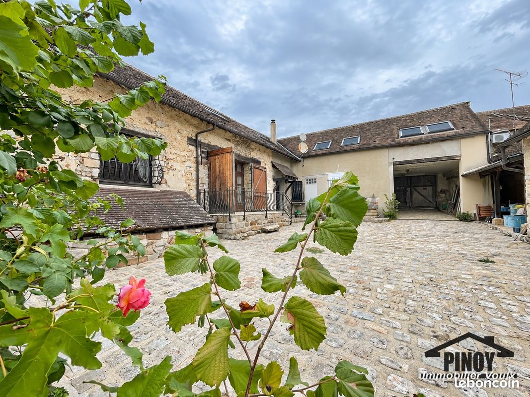 Maison 6 pièces 195 m² · à Voulx · 195 m² · 269 000 €