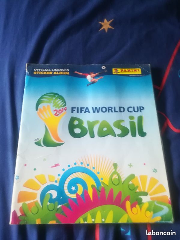 Sticker Book Stickers Coupe Du Monde 2014 Brésil - Blister De 90 Stickers - Collection Officielle, Joueurs, Stades Blister 90 Stickers Officiels