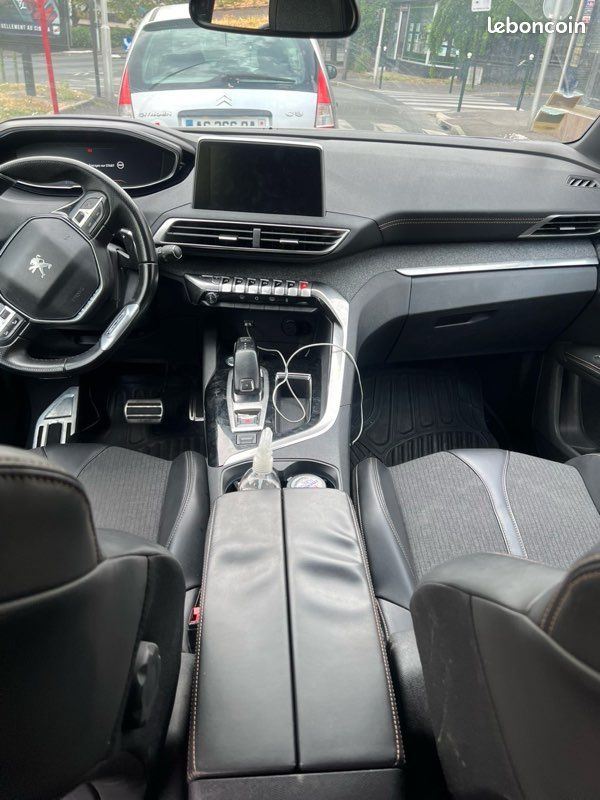 Peugeot 5008 (image 3)