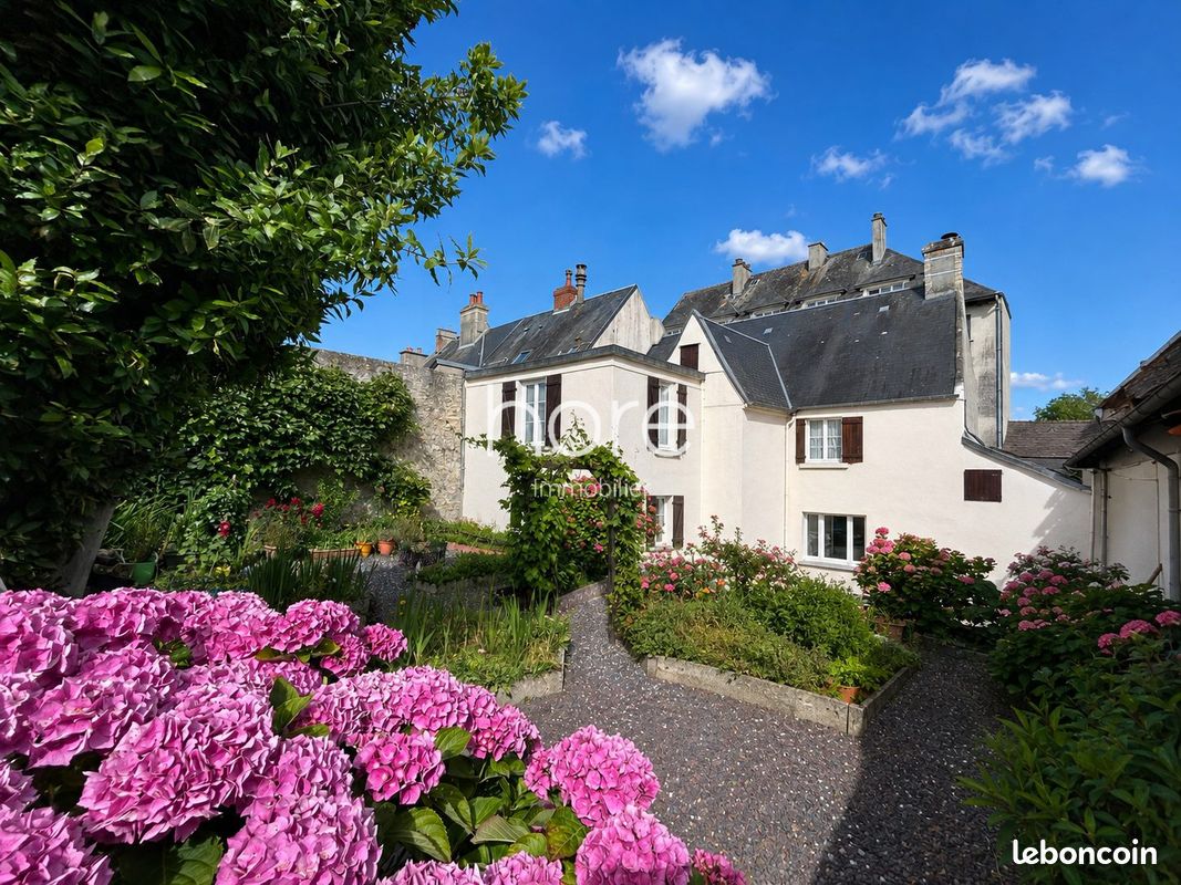 Maison 7 pièces 145 m² · à Bayeux · 145 m² · 369 900 €