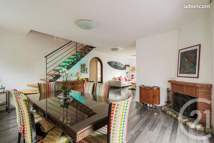 Maison 9 pièces 220 m² — 5