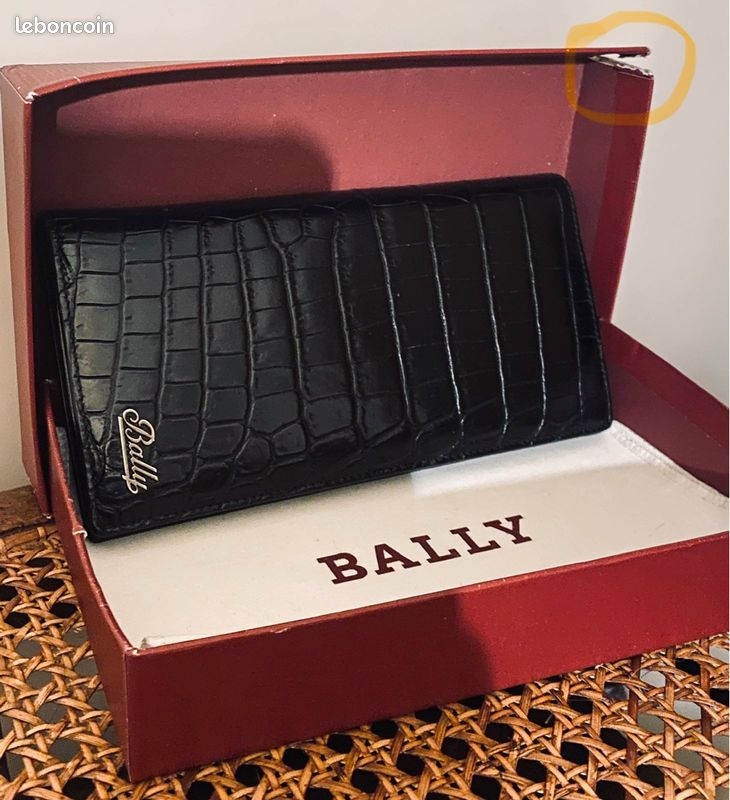 Diane Von Furstenberg portefeuille Cuir OR compagnon cuir portefeuille doré Long portefeuille zippé Or DORÉ Diane Von Furstenberg Portefeuille long de luxe doré pour femme RARE - DVF (image 6)