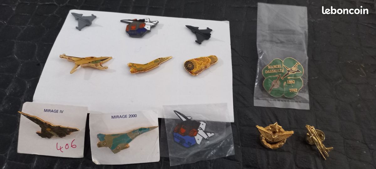 Lot de 12 pin's aviation (image 1)