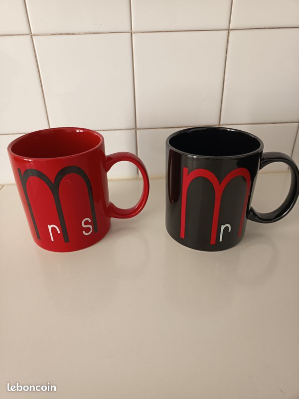 Lot 2 mugs (image 1)