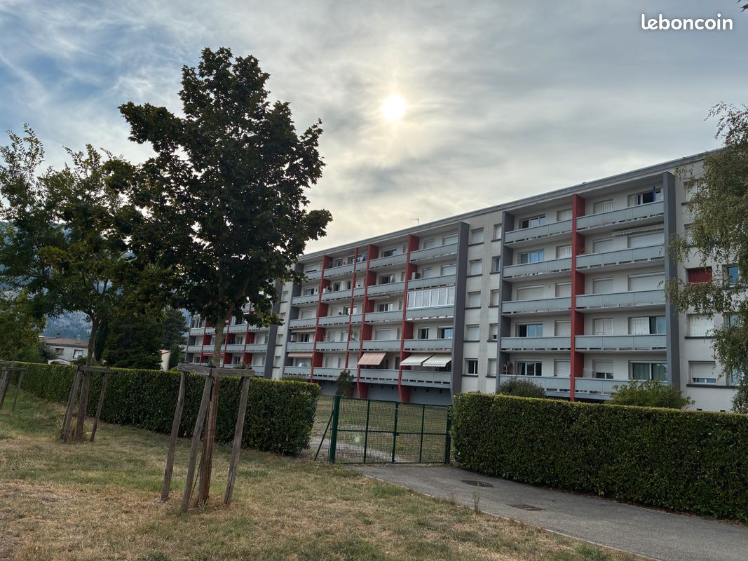 Appartement 4 pièces 65 m² · à Saint-Égrève · 65 m² · 730 €/mois