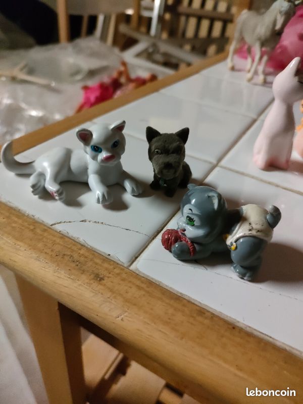 Lot de 3 figurines deux chats et un chien kat41 (image 7)