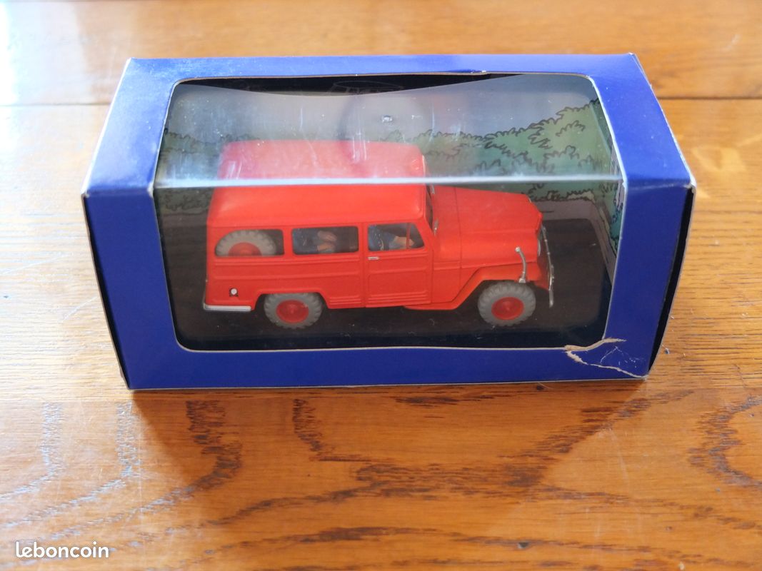 En voiture tintin No 57 - Willys Overlans SW de l'album L'Affaire Tournesol (image 1)