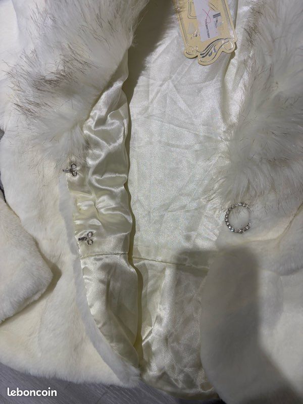 Manteau fausse fourrure (image 4)