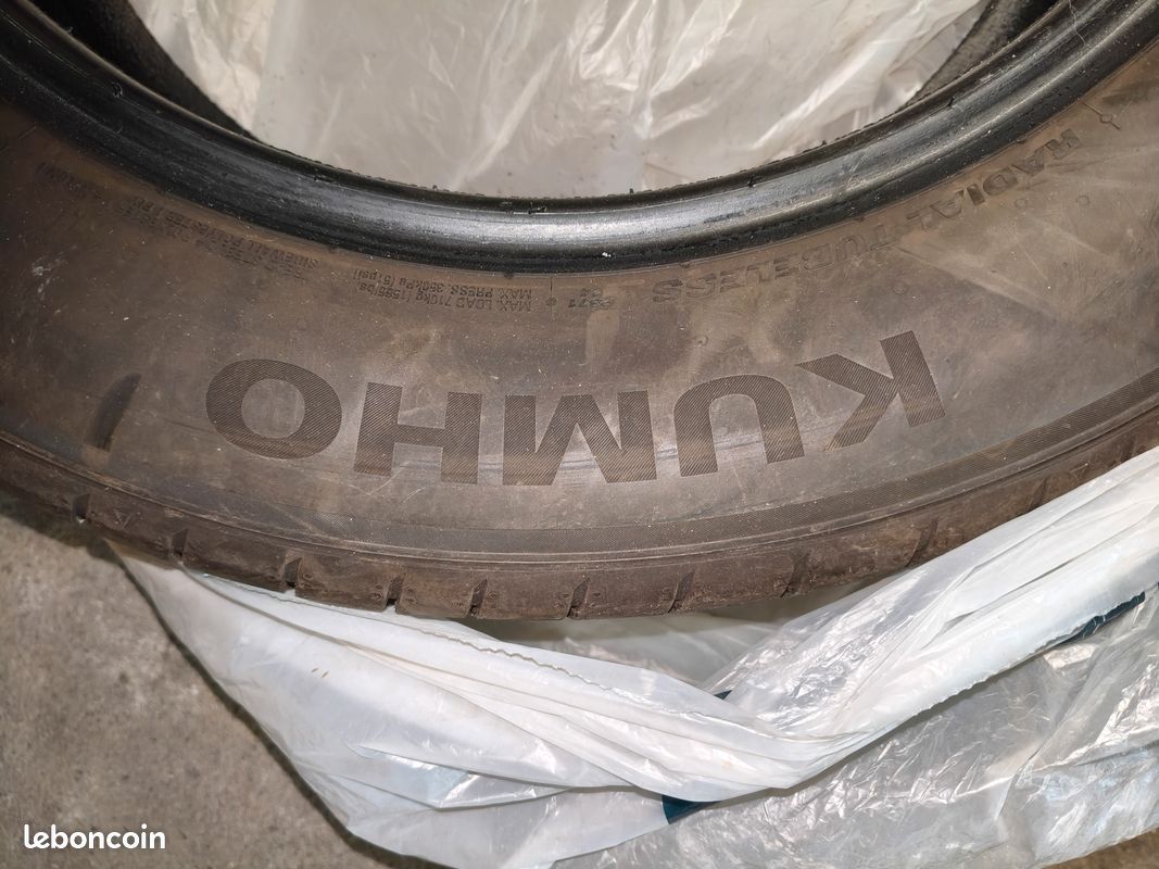 Vend deux pneus été taille 215/60 R17 96H (image 3)