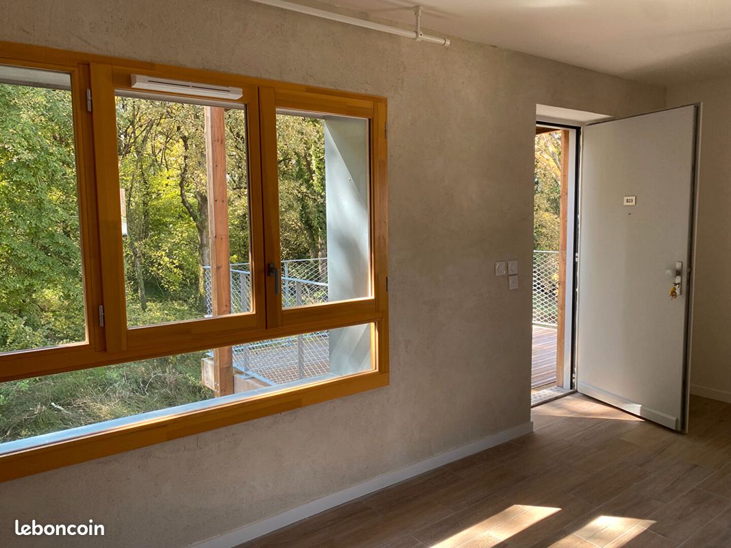 Appartement 3 pièces 69 m² · à Ambarès-Et-Lagrave · 69 m² · 865 €