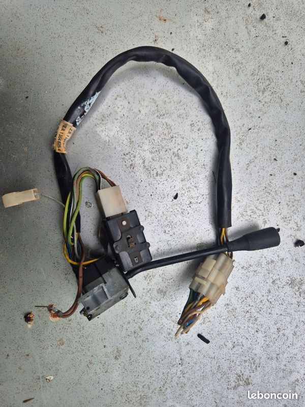 Commodo D BMW E21 Phare cligno (image 1)