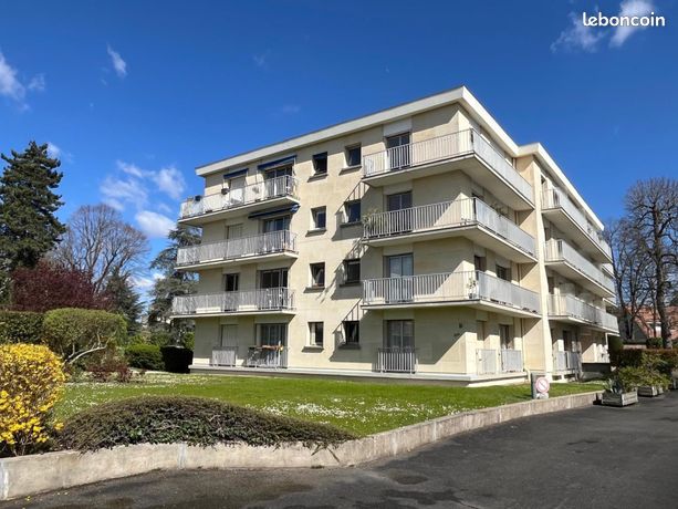 Studio 1 pièce 32 m²