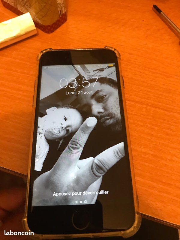 Vend ou échange IPhone 6 (image 3)
