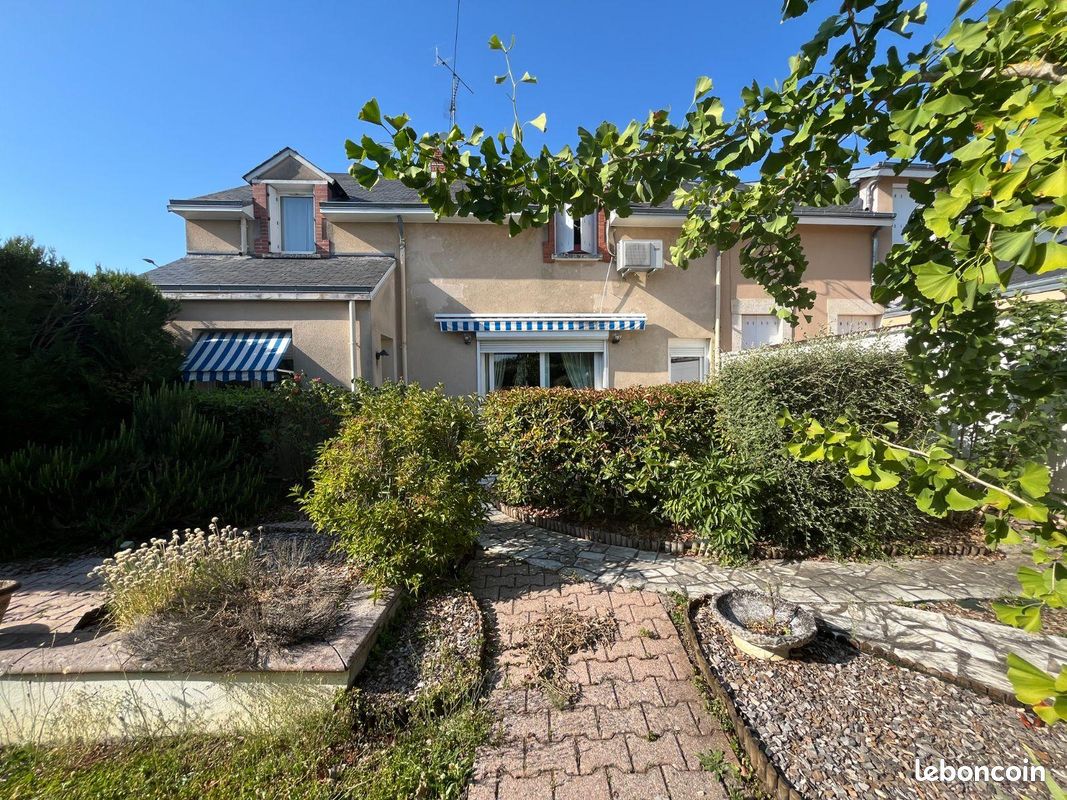 Maison 6 pièces 141 m² · à Châteauroux · 141 m² · 232 960 €