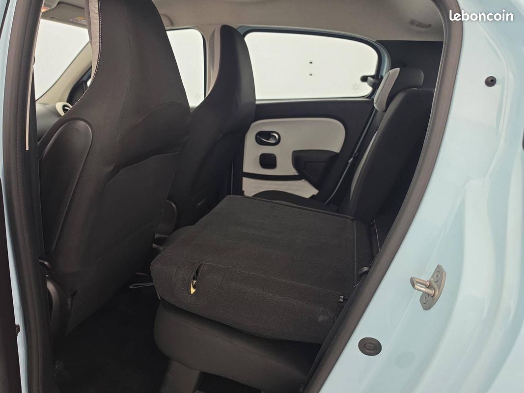 RENAULT Twingo III E-Tech Equilibre (image 28)