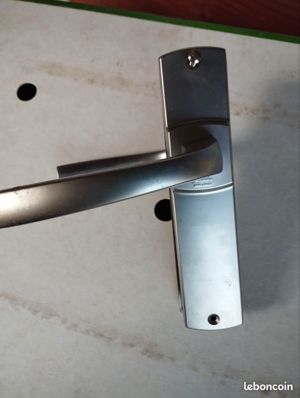Poignée de porte alu brossé (image 1)