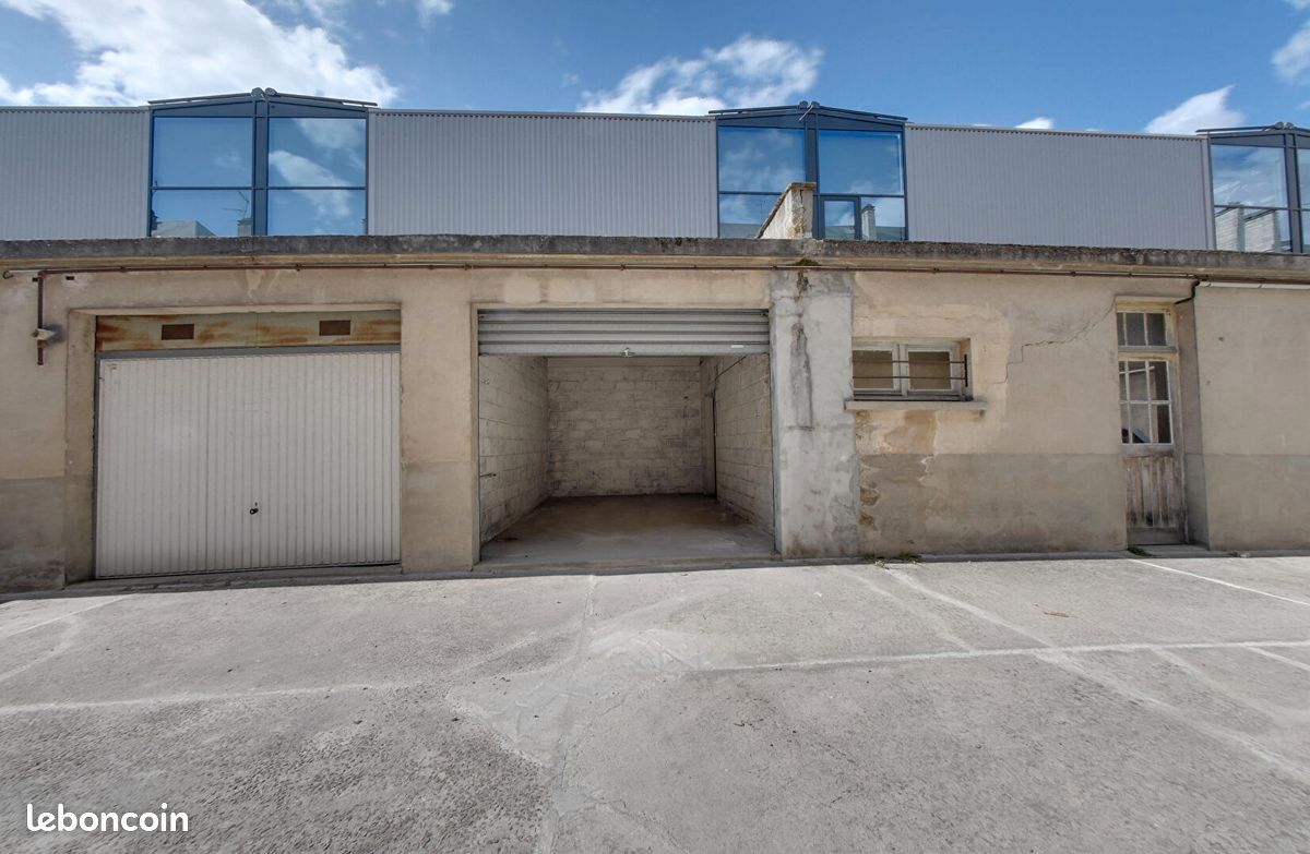 Parking 25 m² · à Caen · 25 m² · 25 300 €