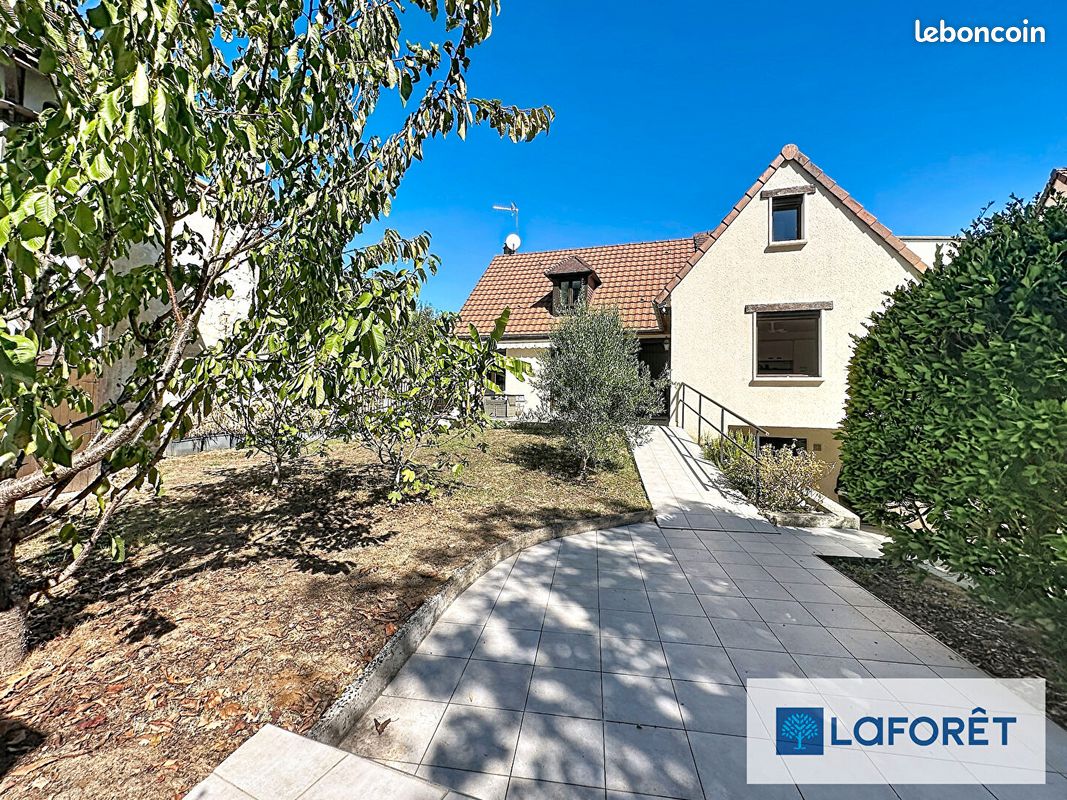Maison 7 pièces 143 m² · à Le Plessis-Trévise · 143 m² · 499 000 €