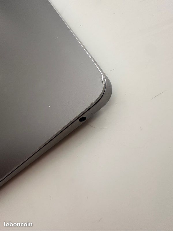MacBook Air 2019 (image 3)
