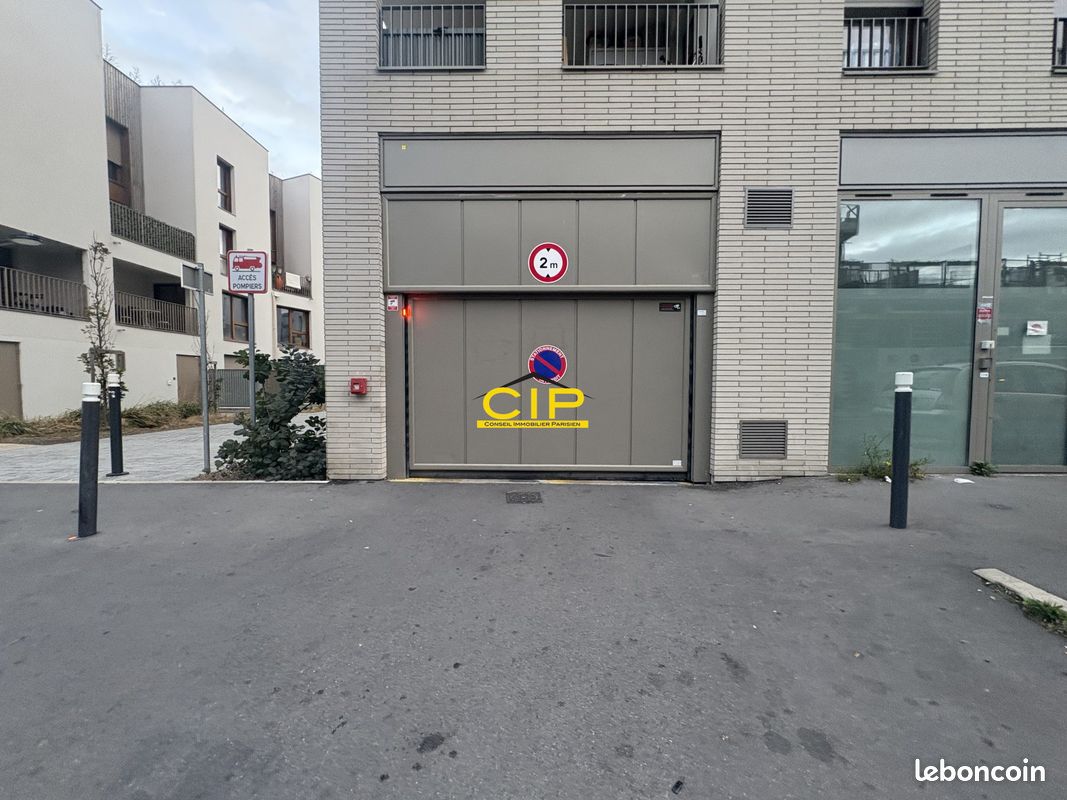 Parking 9 m² · à Montreuil · 9 m² · 60 €/mois