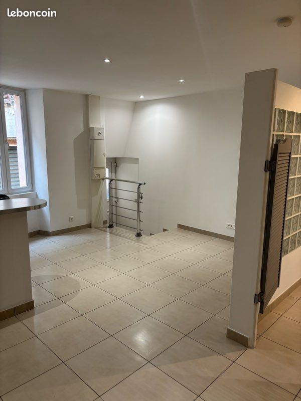 Appartement 1 pièce 35 m² · à La Roquebrussanne · 35 m² · 99 900 €