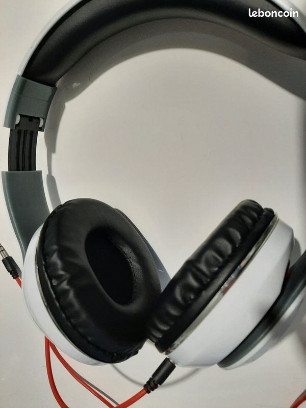 Casque audio filaire (image 2)