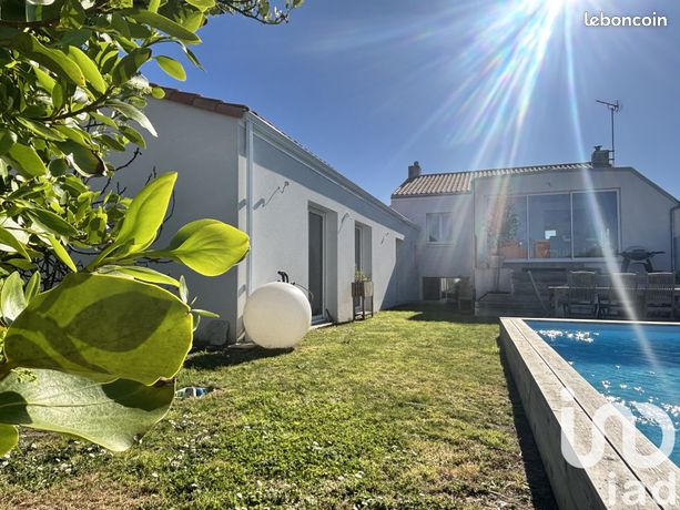 Propriété 8 pièces 213 m²