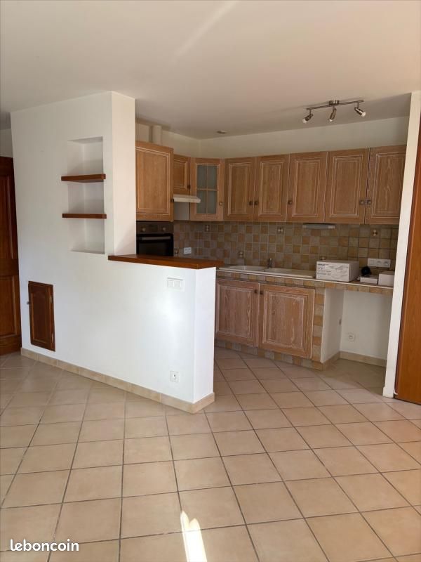 Appartement 3 pièces 56 m² · à Maussane-les-Alpilles · 56 m² · 930 €/mois