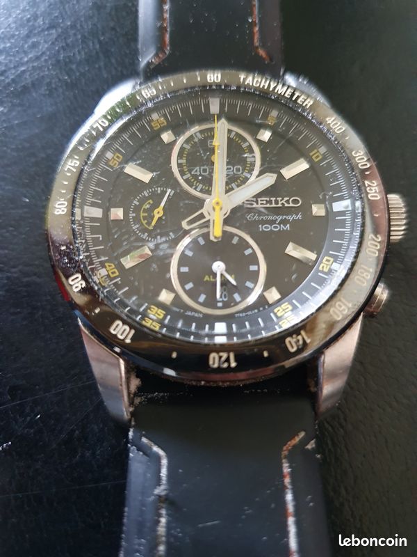 Montre chronographe Seiko Chronograph 100M (Mouvement 7T62) à pile (image 3)