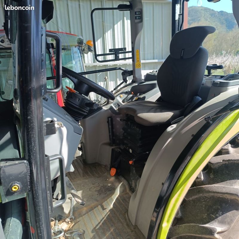 Claas NEXOS 230 M (image 6)