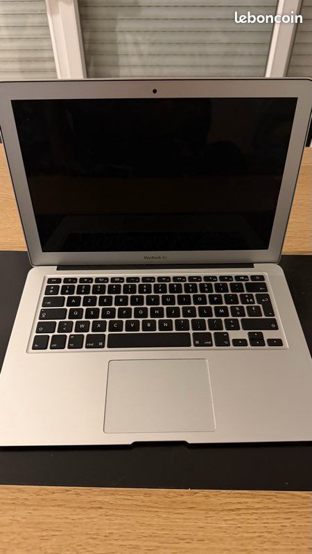Mac book carte mère HS (image 1)