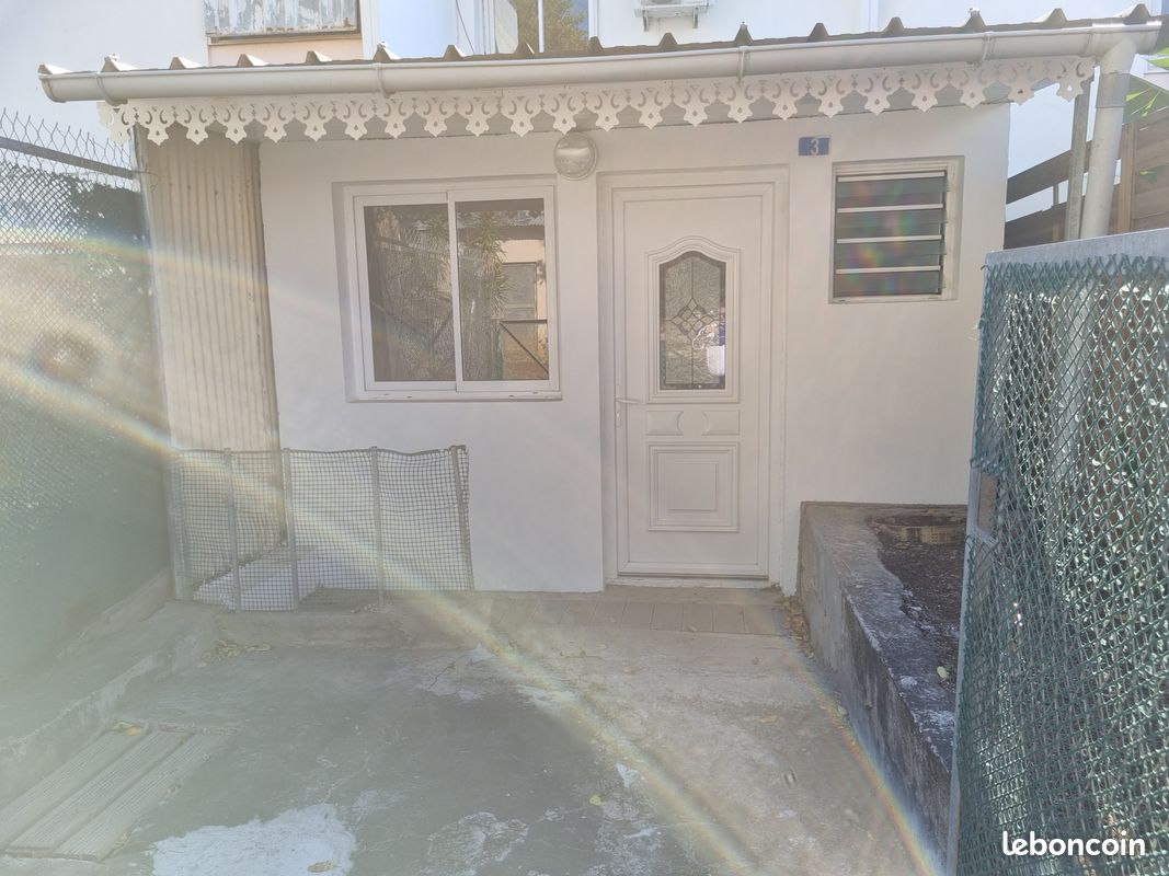 Maison 5 pièces 109 m² · à Saint-Denis · 109 m² · 165 000 €
