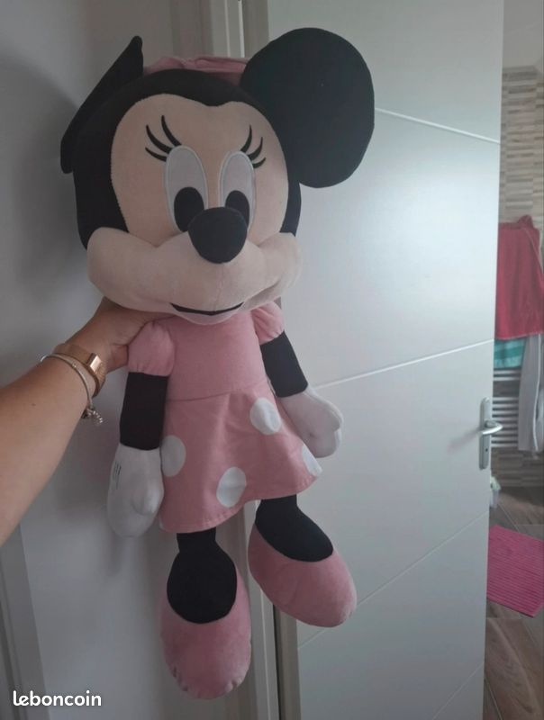 Grande peluche Minnie (image 1)