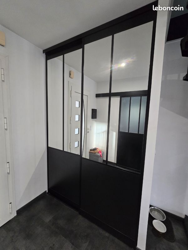 Kit portes coulissantes 2 vantaux – aluminium laqué noir & miroirs – état neuf – 500 (image 1)