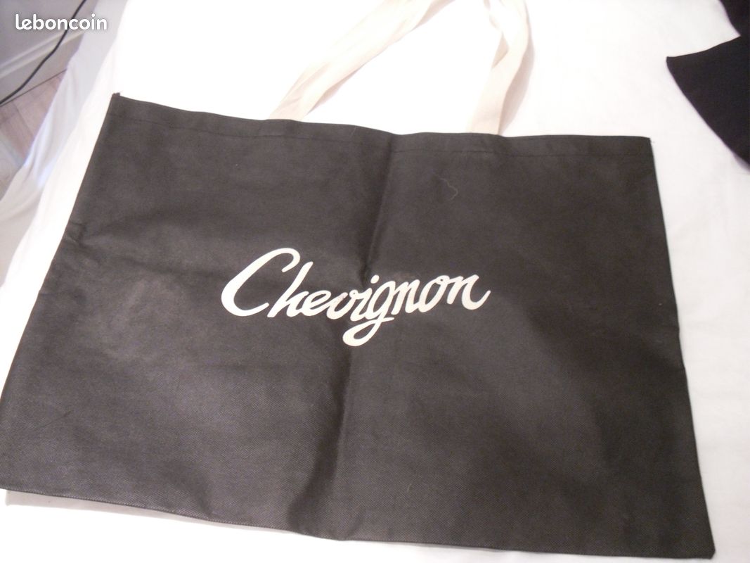 Sac noir en tissu Chevignon - 7 A (image 1)