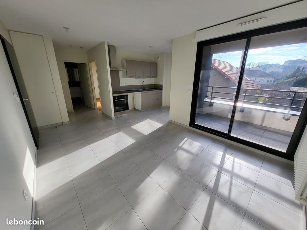 Appartement 1 pièce 39 m² · à Clermont-Ferrand · 39 m² · 582 €