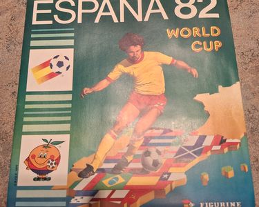 Photo 2 - Pour célébrer la Coupe du Monde 1982, disputée en Espagne