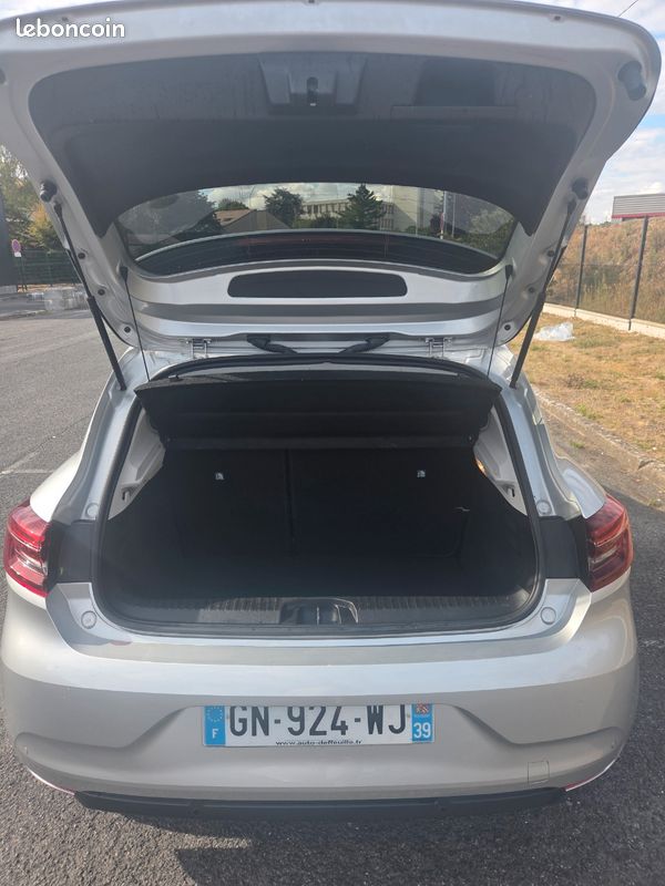 Renault Clio V E-Tech Full Hybrid 145cv Évolution/ 1 ere main/ Historique d'entretien complet Renault (image 15)