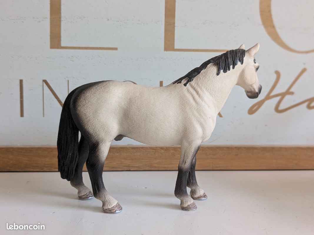 Étalon Hanovre Schleich 2008 (image 2)