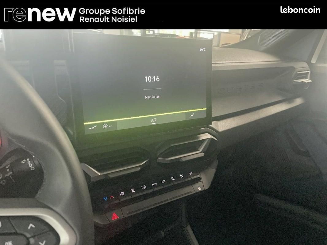 Dacia Duster Hybrid 140 Journey (image 15)